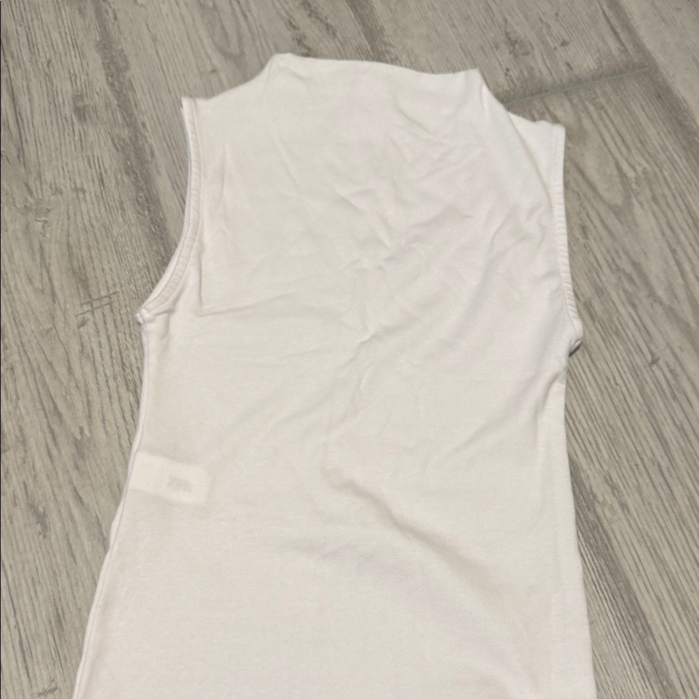 Zara Elegant White Sleeveless Top